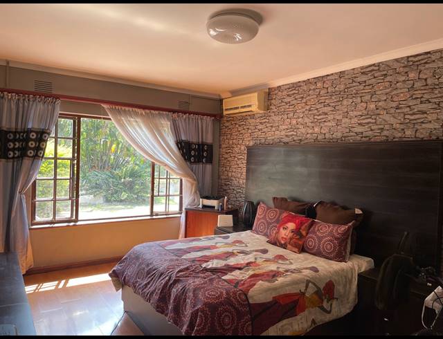 4 BEDROOM HOUSE FOR SALE IN WESTVILLE